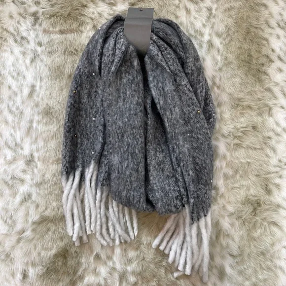 Nordstrom Faux Pearl Embellished Scarf - Picture 3 of 4